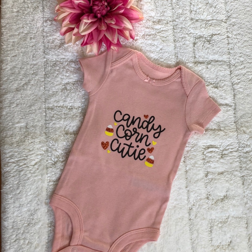 Custom Halloween 🎃👻 onesie 3mo.